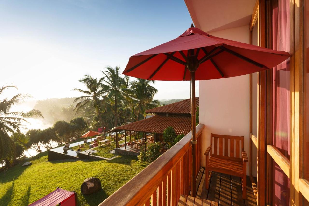 Utmt - Underneath The Mango Tree Spa & Beach Resort ดิคเวลลา ภายนอก รูปภาพ