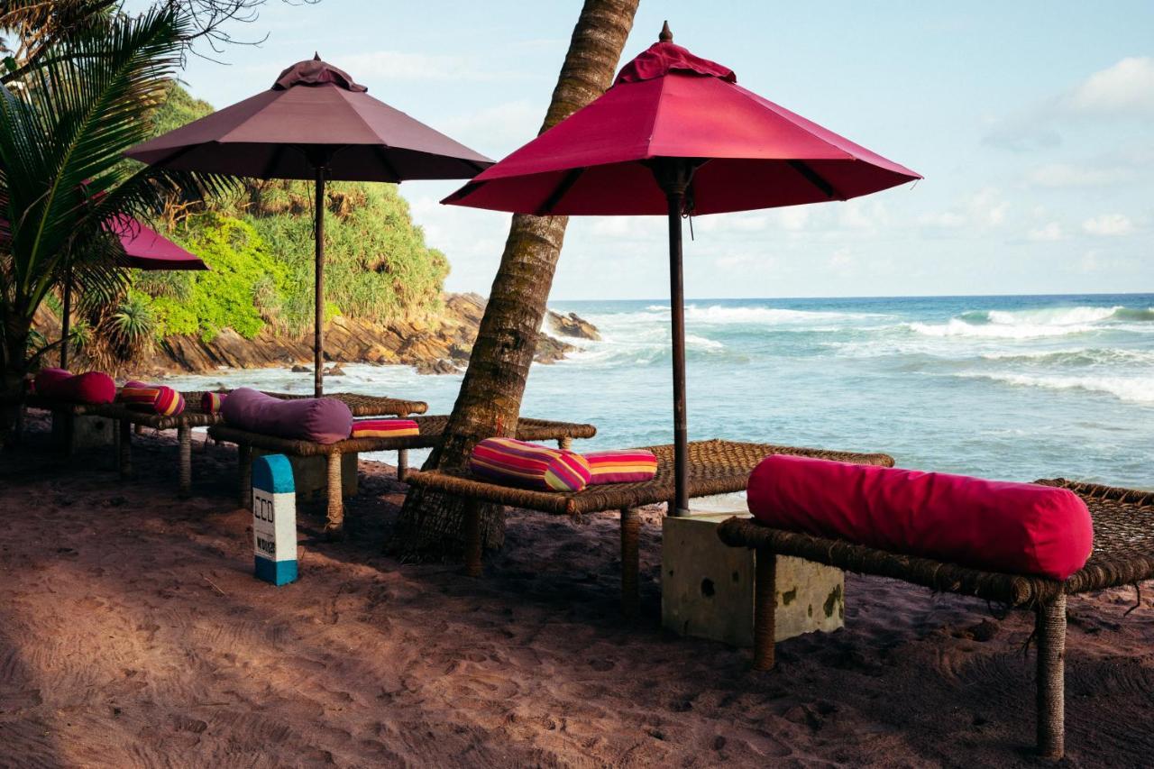 Utmt - Underneath The Mango Tree Spa & Beach Resort ดิคเวลลา ภายนอก รูปภาพ