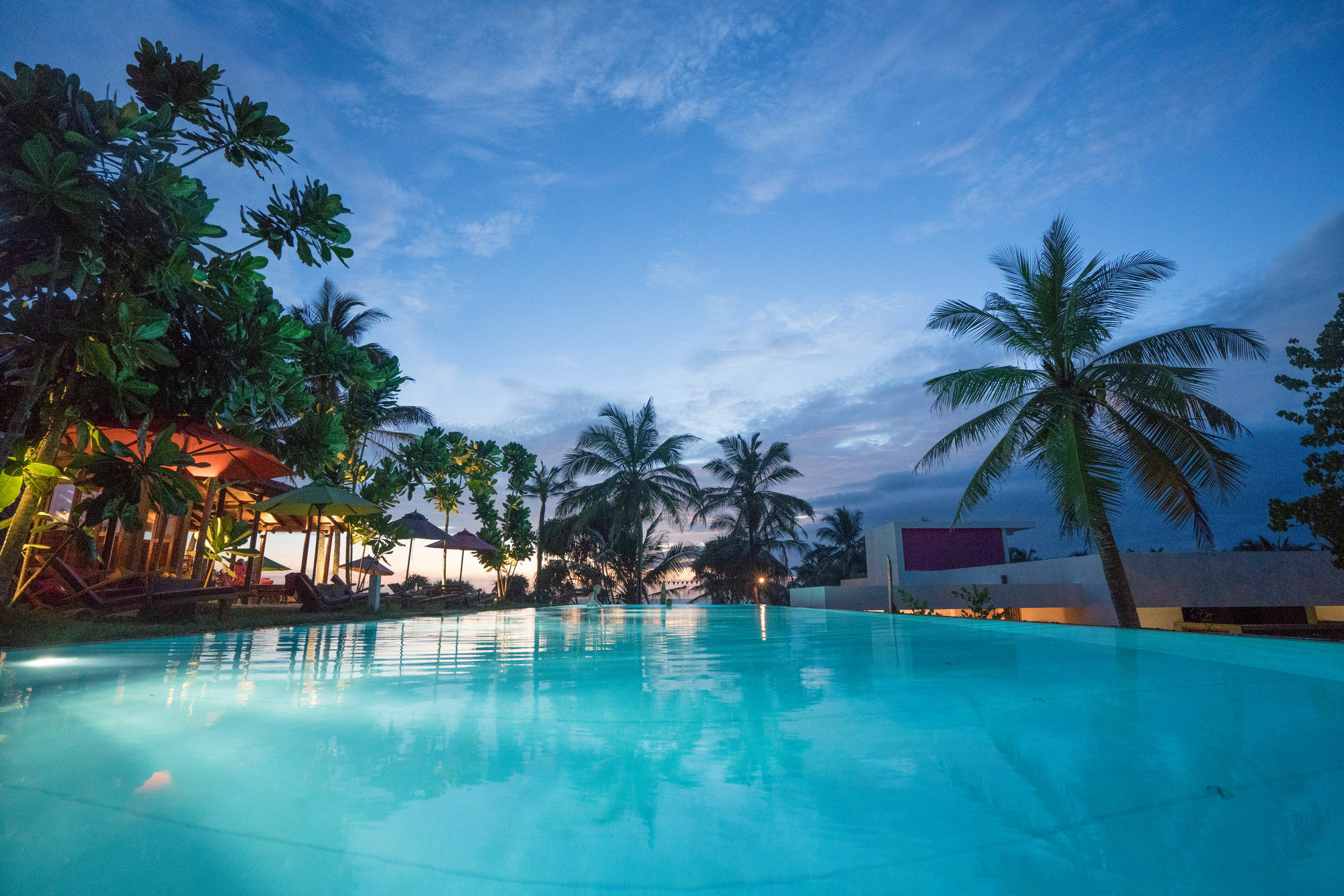 Utmt - Underneath The Mango Tree Spa & Beach Resort ดิคเวลลา ภายนอก รูปภาพ